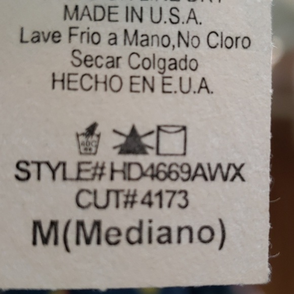 Needle and thread Dress - Picture 7 of 7